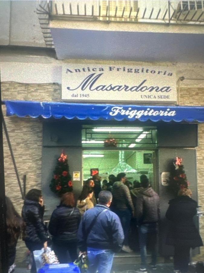Yohanaholiday Leilighet Napoli Eksteriør bilde