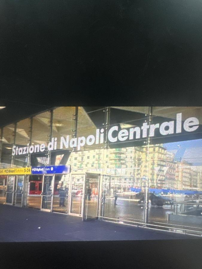 Yohanaholiday Leilighet Napoli Eksteriør bilde